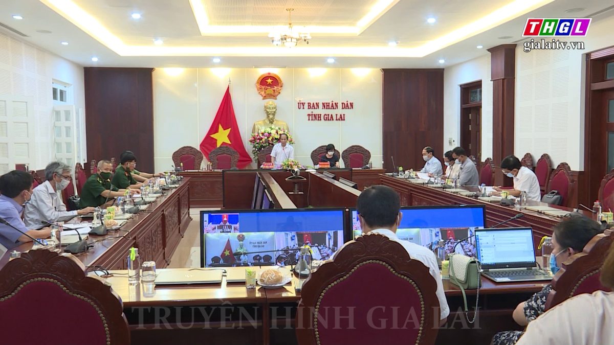 Chủ tịch UBND tỉnh Võ Ngọc Thành chủ trì cuộc họp khẩn sau khi ghi nhận 1 trường hợp dương tính với SARS-CoV-2 tại huyện Kông Chro