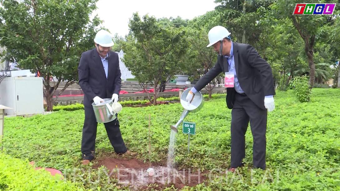 Ủy ban Nhân dân tỉnh Gia Lai phối hợp với Trung tâm giao lưu Nhật – Việt và Trung tâm Dịch vụ Đối ngoại và Hội nghị Quốc tế tổ chức Lễ trồng cây Hoa anh đào.