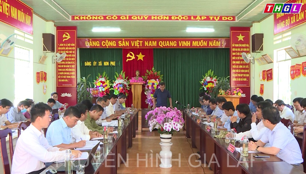 Bí thư Tỉnh ủy Hồ Văn Niên làm việc với hệ thống chính trị xã Kon Pne, huyện Kbang