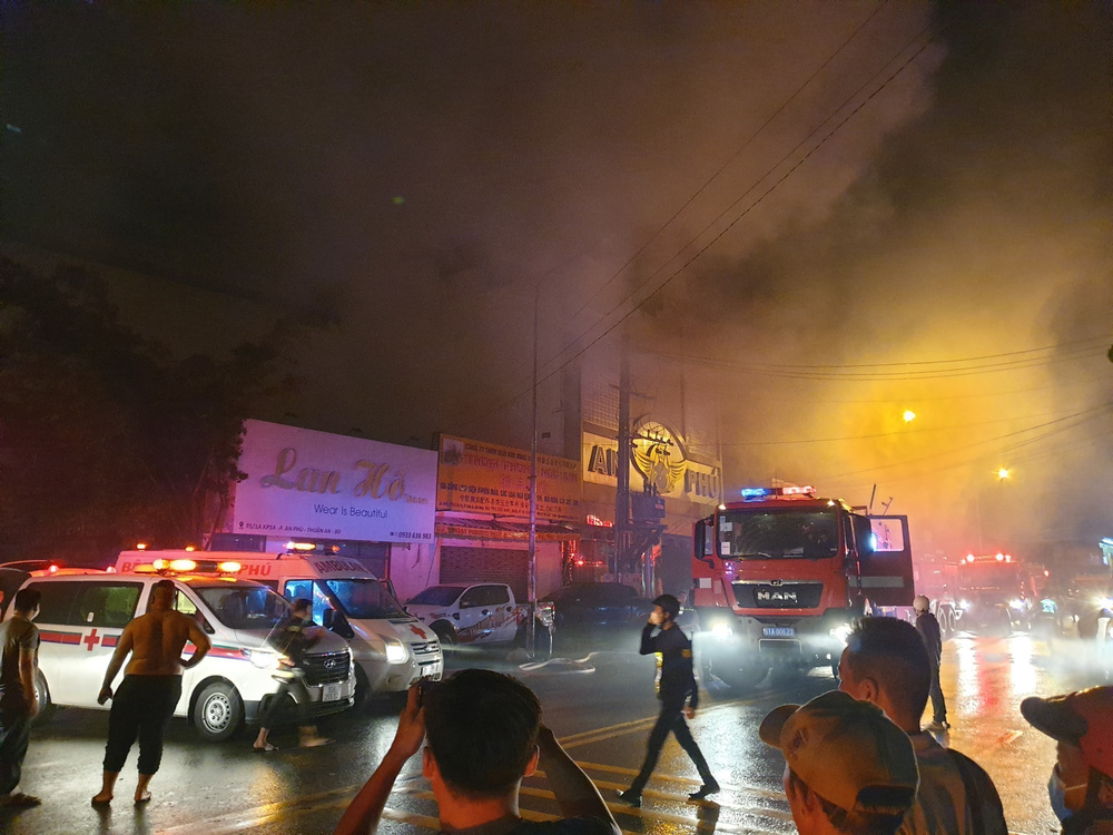 Cập nhật vụ cháy quán karaoke ở Bình Dương: Bước đầu xác định 12 người chết, 40 người đang cấp cứu