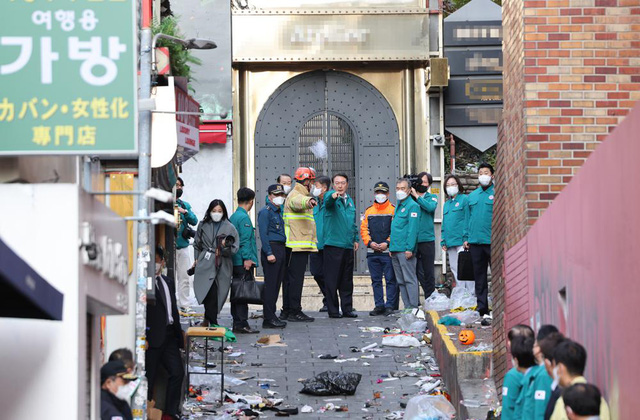Chính quyền Seoul thảo luận biện pháp hỗ trợ gia đình các nạn nhân thảm họa giẫm đạp