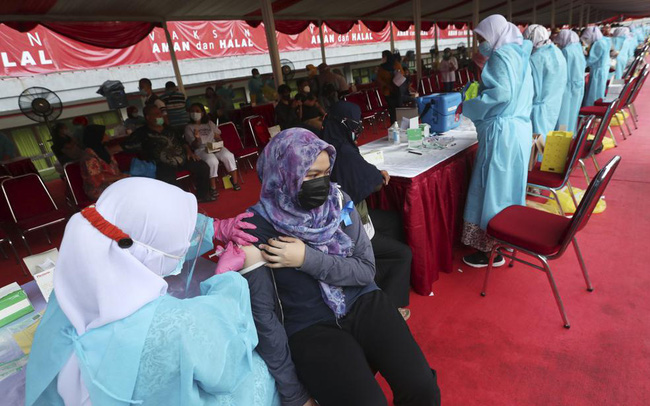 Indonesia phê chuẩn vaccine ngừa COVID-19 nội địa