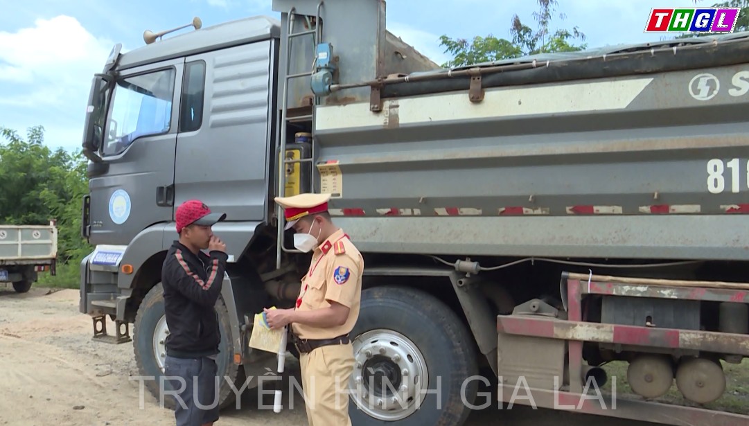 Ayun Pa mạnh tay xử lý xe quá khổ, quá tải lưu thông trên Tỉnh lộ 668