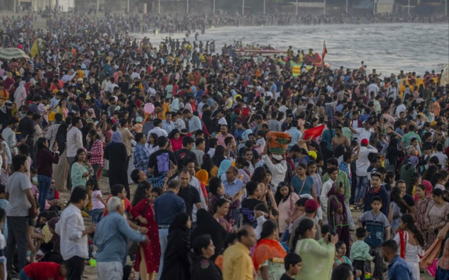 Ấn Độ sẽ vượt Trung Quốc trở thành quốc gia đông dân nhất thế giới