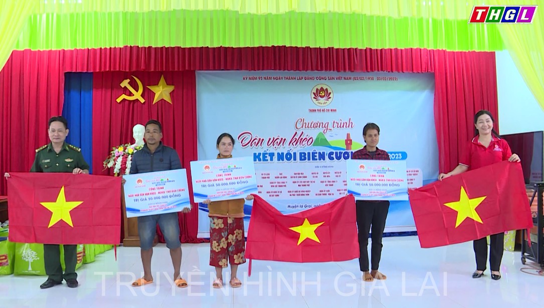 Ban Dân vận Thành ủy Thành phố Hồ Chí Minh tổ chức Chương trình  “Dân vận khéo – Kết nối biên cương” tại huyện Ia Grai