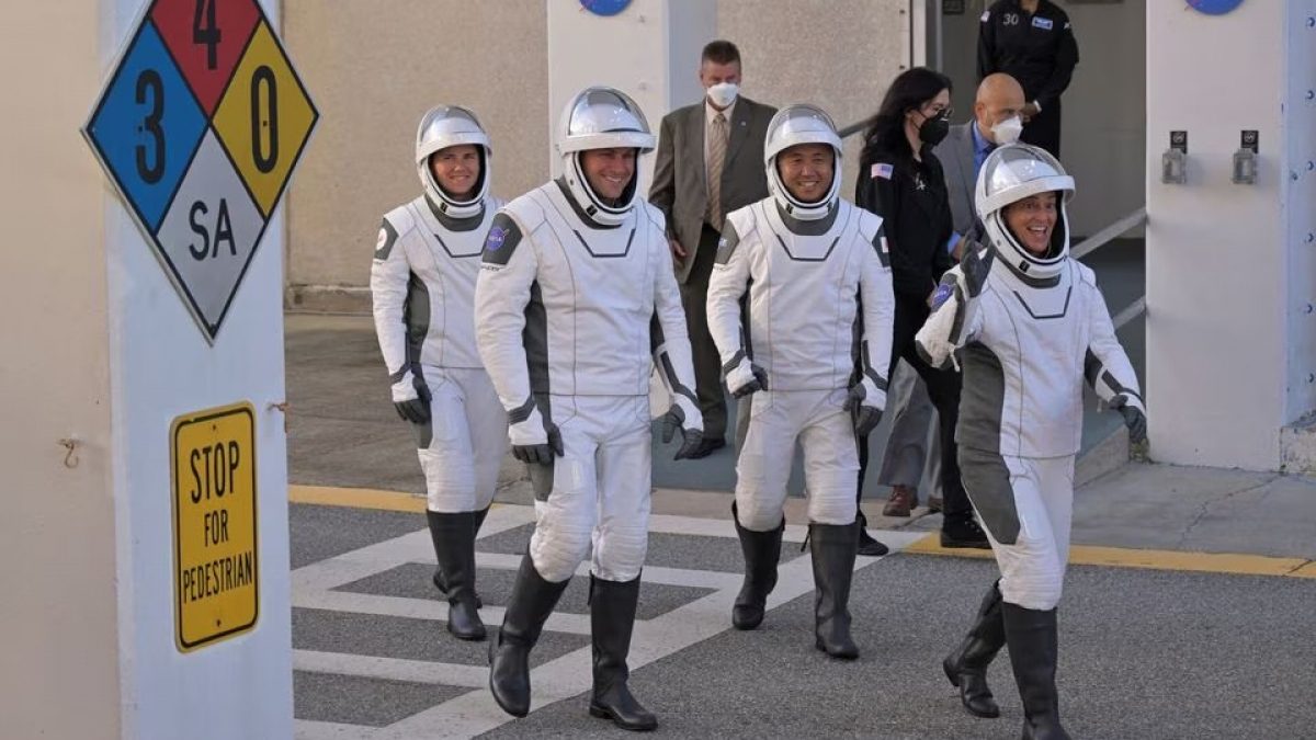 NASA: Phi hành đoàn của SpaceX Crew-5 trở về trái đất an toàn