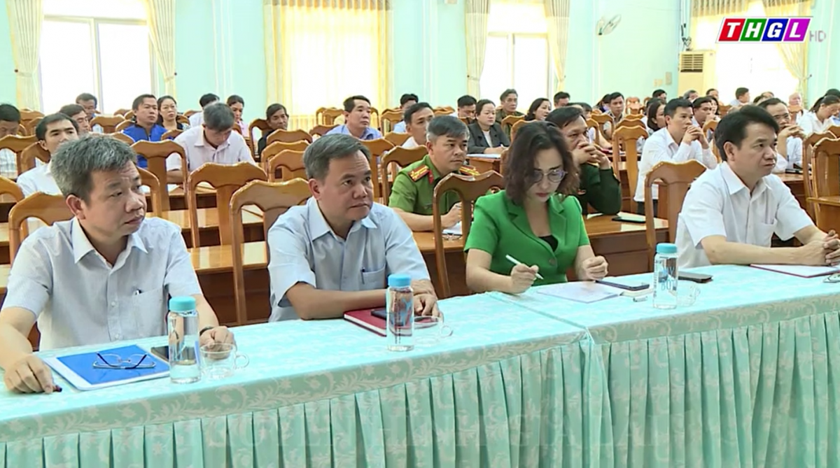 Ban Thường vụ Thị ủy Ayun Pa tổ chức Hội nghị cán bộ chủ chốt năm 2023.
