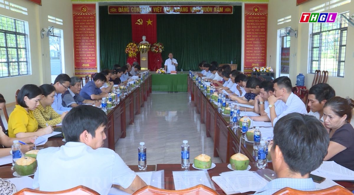 Phó Bí thư Tỉnh ủy Rah Lan Chung làm việc với huyện Kbang về việc thực hiện Chỉ thị số 12 của Ban Thường vụ Tỉnh ủy