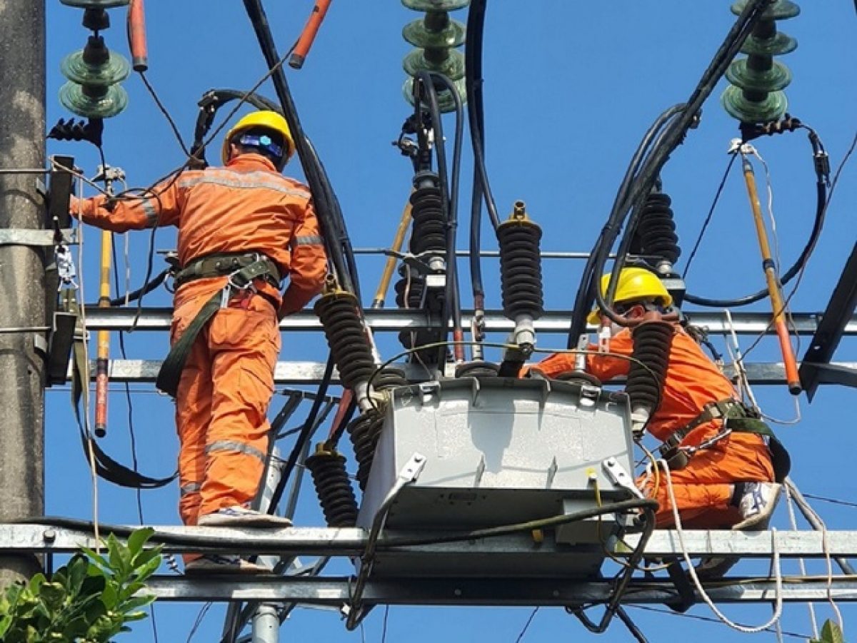 Thủ tướng Chính phủ chỉ thị tăng cường tiết kiệm điện