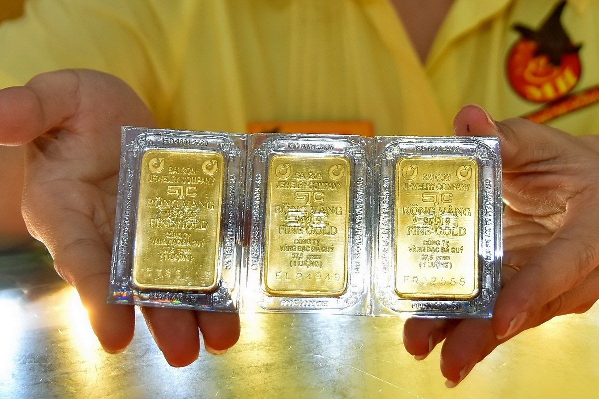 Giá vàng SJC và vàng thế giới đảo chiều tăng trở lại