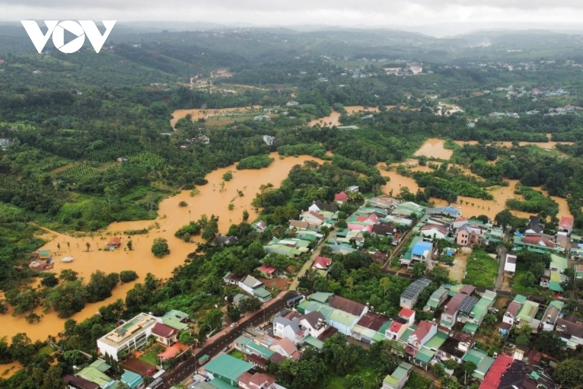 Các địa phương đảm bảo an toàn tính mạng người dân trước lũ lụt