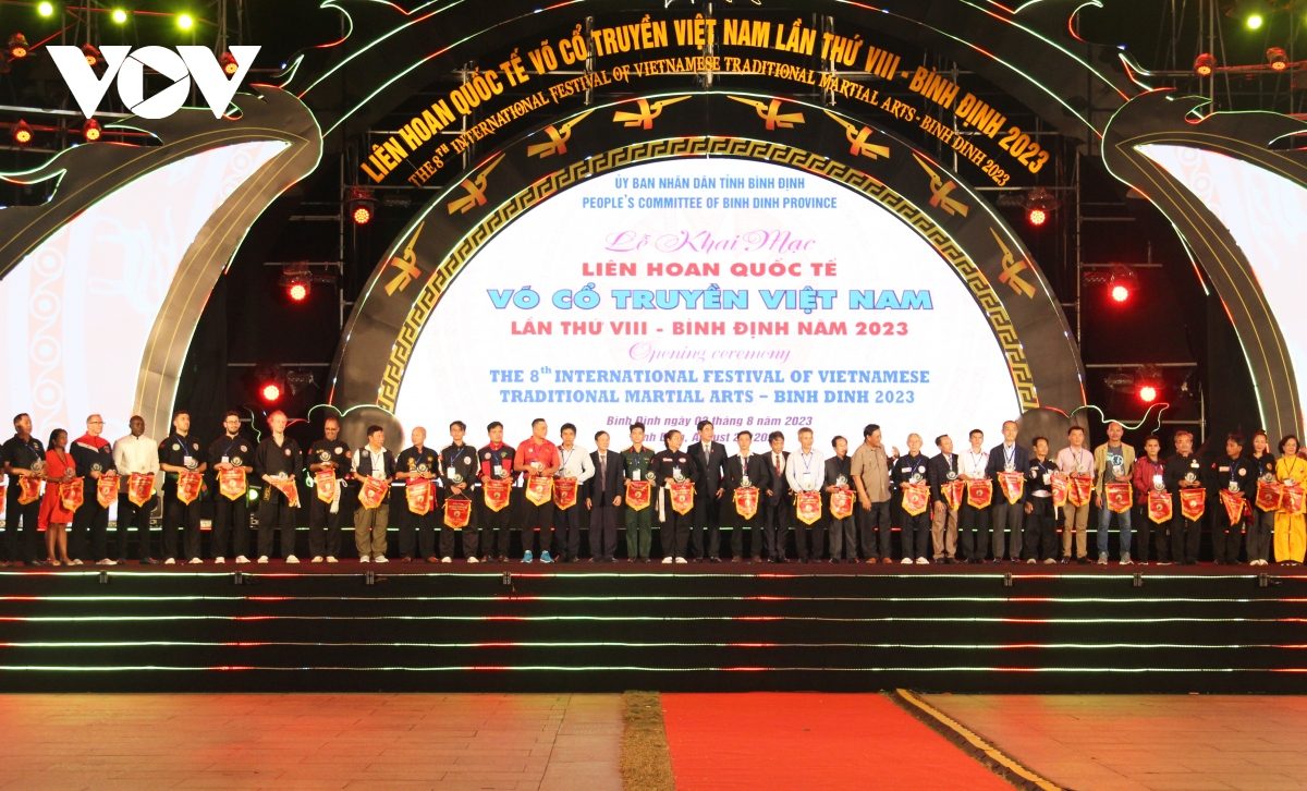Hàng ngàn võ sư, võ sinh tham gia Liên hoan Quốc tế võ cổ truyền Việt Nam