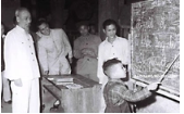 Chủ tịch Hồ Chí Minh: “Nhiệm vụ của cô giáo, thầy giáo là rất quan trọng và rất vẻ vang”