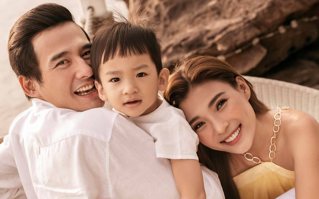 Thúy Diễm: “Hạnh phúc chỉ đơn giản là hai tiếng gia đình thiêng liêng”