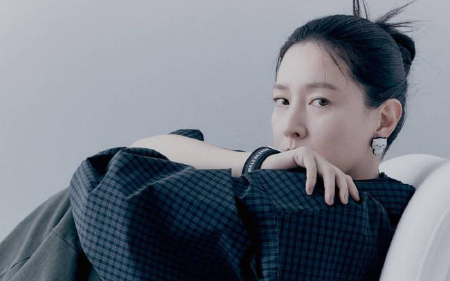 Sắc vóc đẹp khó tin của “nàng Dae Jang Geum” ở tuổi 50