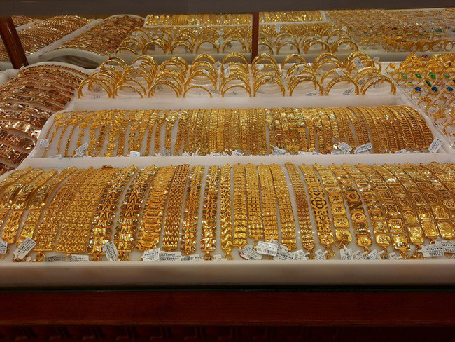 Giá vàng giao dịch trên mốc 57 triệu đồng/lượng