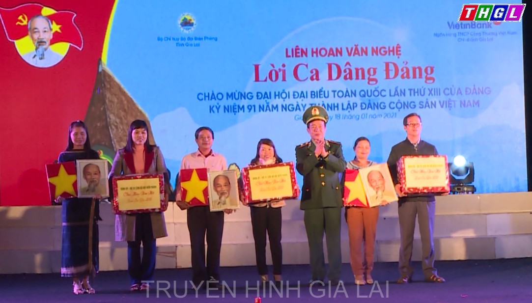 Ý nghĩa và đầm ấm từ Liên hoan văn nghệ “Lời ca dâng Đảng”