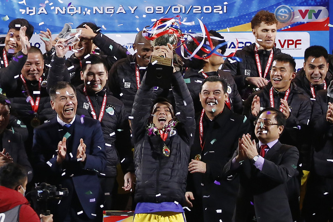 Thắng CLB Viettel, CLB Hà Nội giành Siêu cúp Quốc gia