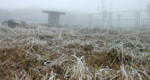 Bắc Bộ và Trung Bộ tiếp tục rét hại, học sinh nhiều nơi phải nghỉ học tránh rét