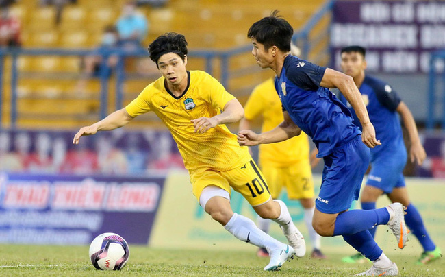 HAGL chia điểm kịch tính trong ngày đầu Kiatisuk dẫn dắt