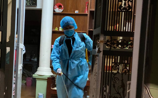 Du học sinh dương tính với COVID-19 đã đi đâu sau khi rời khu cách ly?