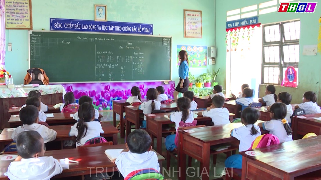 Duy trì sĩ số và nâng dần chất lượng học sinh vùng dân tộc thiểu số