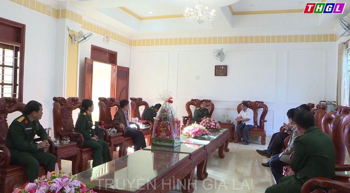  Đại tá Lê Kim Giàu-Ủy viên Ban Thường vụ Tỉnh ủy, Chỉ huy trưởng Bộ CHQS tỉnh Gia Lai thăm, chúc Tết Nguyên đán Tân Sửu 2021 các cơ quan, đơn vị, gia đình