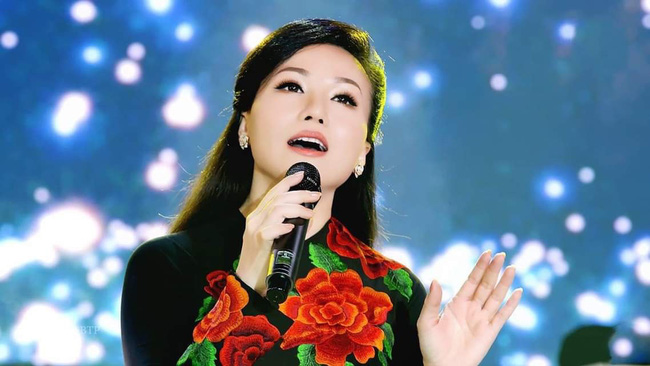 Hoàng Châu tiết lộ lý do từ bỏ sự nghiệp ở Mỹ cùng nghệ danh Yến Khoa