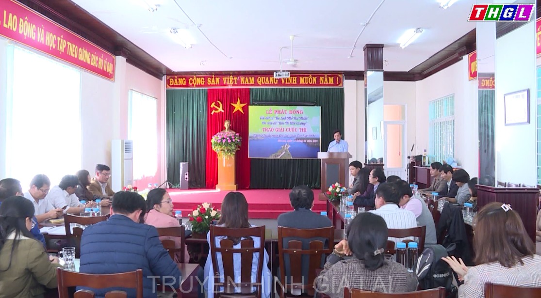 Lễ phát động thi viết về “Du lịch phố núi Pleiku” và “Bảo vệ môi trường”