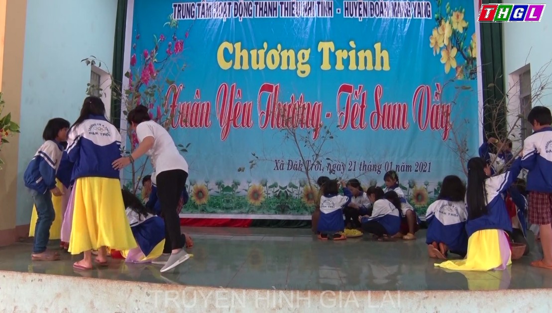 Trung tâm hoạt động thanh thiếu nhi tỉnh tổ chức chương trình “Xuân yêu thương – Tết sum vầy”