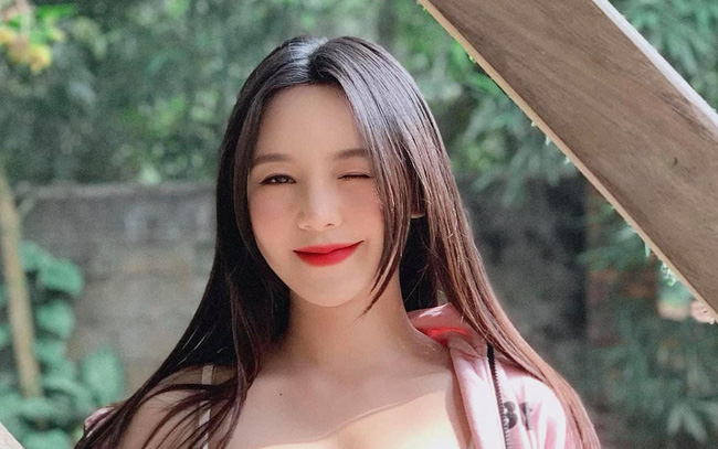 Nhan sắc Quỳnh Kool tuổi 26