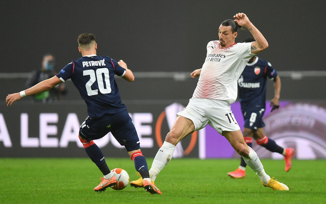 AC Milan 1-1 Sao đỏ Belgrade: Milan vào vòng 1/8 Europa League với luật bàn thắng sân khách