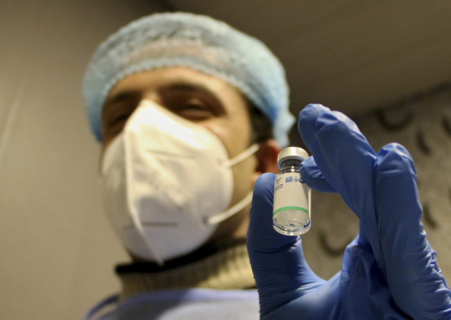 Campuchia phê duyệt sử dụng vaccine COVID-19 của Sinopharm