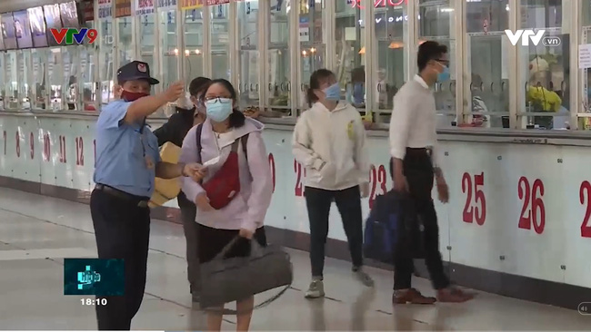 Người dân ở ngoài ổ dịch về quê ăn Tết bình thường