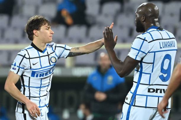 Fiorentina 0-2 Inter Milan: Thắng nhàn Fiorentina, Inter vươn lên dẫn đầu