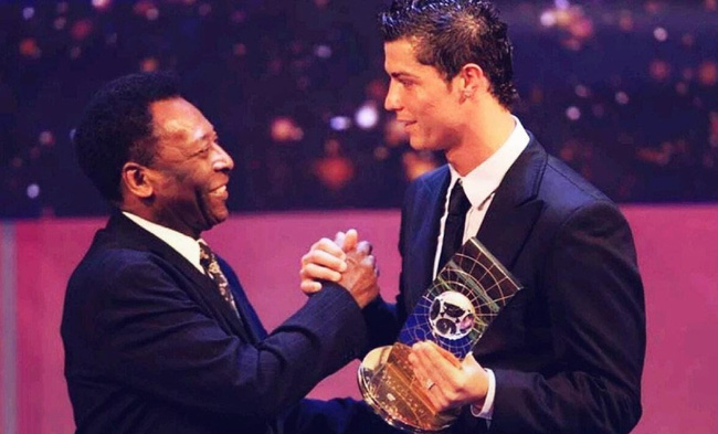 Cristiano Ronaldo phá kỷ lục ghi bàn của Pele
