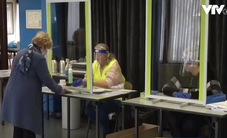 Cử tri Hà Lan tham gia bầu cử Quốc hội trong giãn cách