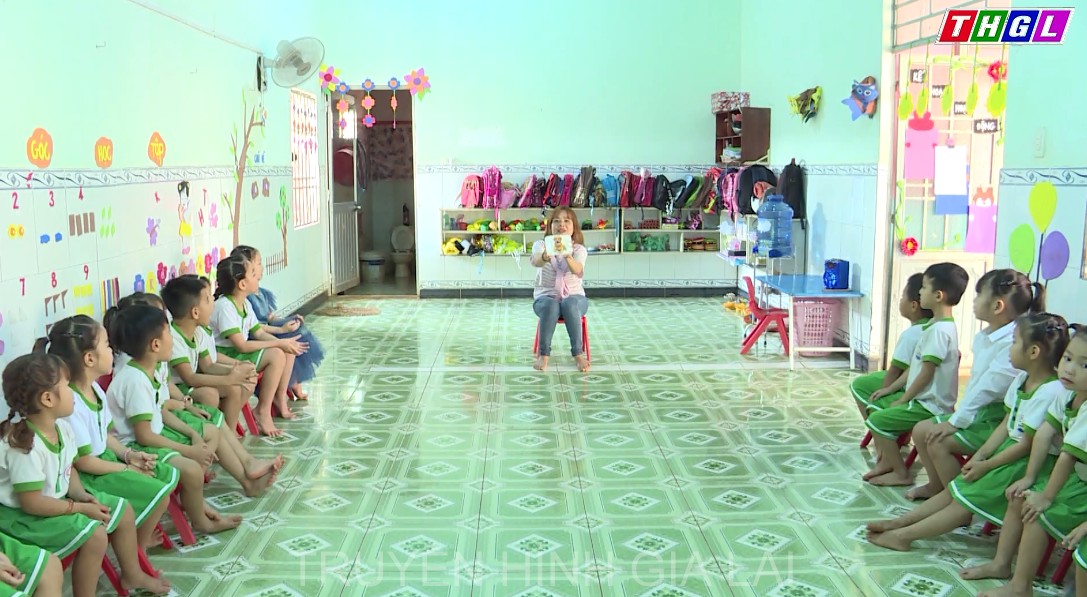 Cho trẻ làm quen với tiếng Anh – cần thiết nhưng khó triển khai