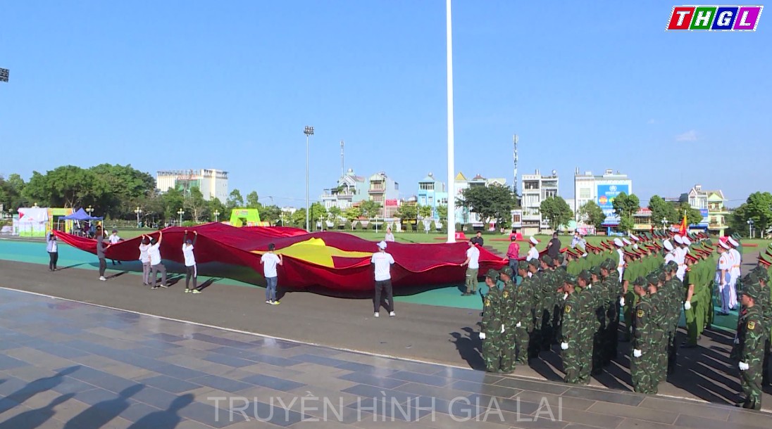 Tổng duyệt Lễ thượng cờ tại Quảng trường Đại Đoàn Kết