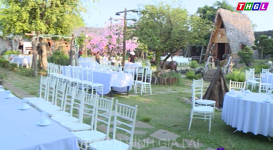 Các nhà hàng tại Pleiku chuẩn bị các điều kiện tốt nhất để đón lượng khách du lịch tăng cao dịp diễn ra Giải Marathon Báo Tiền Phong lần thứ 62 tổ chức tại Gia Lai