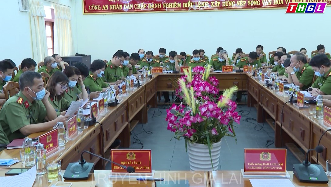 Quyết liệt triển khai thực hiện “chiến dịch” cấp Căn cước công dân   