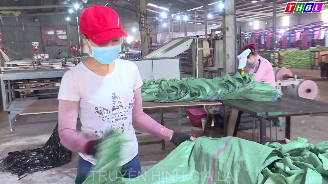 An toàn phòng, chống dịch Covid-19 ở nơi sản xuất