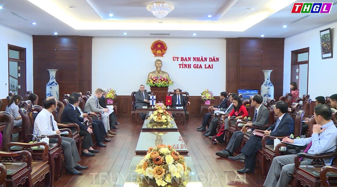  Phó Bí thư Tỉnh ủy, Chủ tịch UBND tỉnh Võ Ngọc Thành tiếp, làm việc với Ngài Kari Kahiluoto – Đại sứ Cộng hòa Phần Lan tại Việt Nam