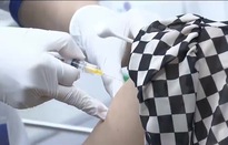 Người Việt Nam đầu tiên tiêm vaccine COVID-19: Không có gì phải lo sợ!