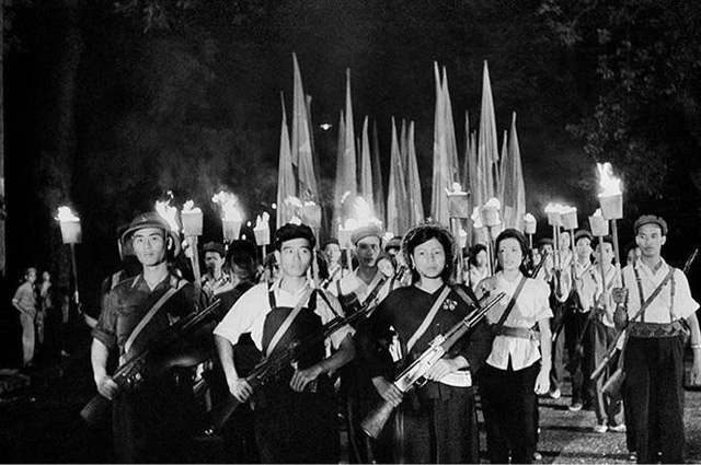 Tinh thần phong trào “3 sẵn sàng, 5 xung phong” hun đúc thế hệ thanh niên Việt Nam anh hùng