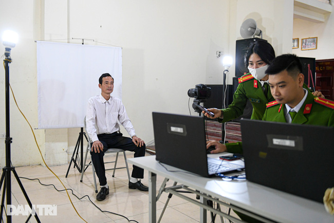 Hà Nội dẫn đầu cả nước với hơn 2 triệu hồ sơ cấp căn cước công dân gắn chip