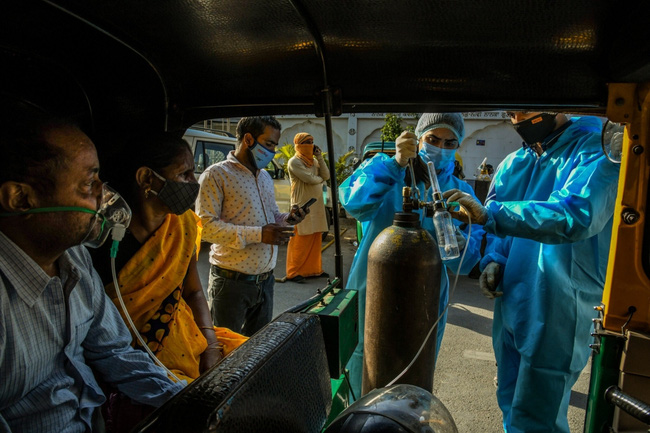 Thế giới ghi nhận hơn 153 triệu ca nhiễm COVID-19, hệ thống y tế Ấn Độ hoạt động cầm chừng