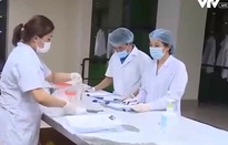 CDC Hà Nội căng mình xét nghiệm COVID-19, kéo giảm lượng người ở khu cách ly