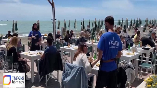 Làn sóng lây nhiễm giảm dần, các nước châu Âu chuẩn bị đón du khách