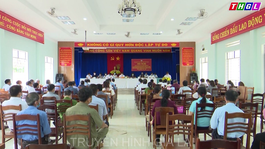 Các ứng cử viên đại biểu HĐND tỉnh và HĐND thành phố khóa XII thuộc đơn vị bầu cử số 1 (thành phố Pleiku) tiếp xúc cử tri tại phường Thắng Lợi, xã Chư Á .